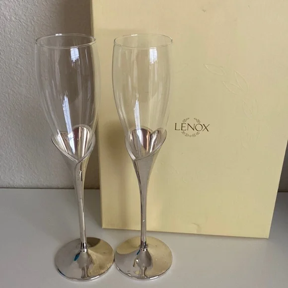 Lenox Heart Flute Pair - Picture 1 of 7